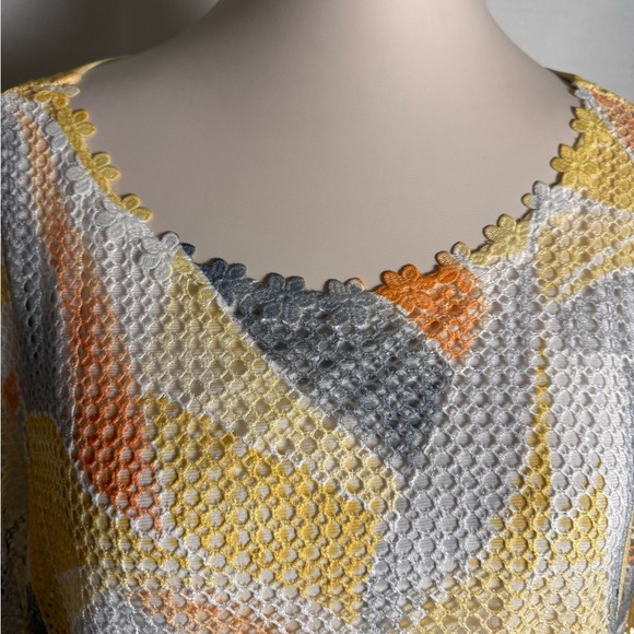 Alfred Dunner Yellow and Blue Graphic 3/4 Sleeve Blouse - Picture 2 of 8